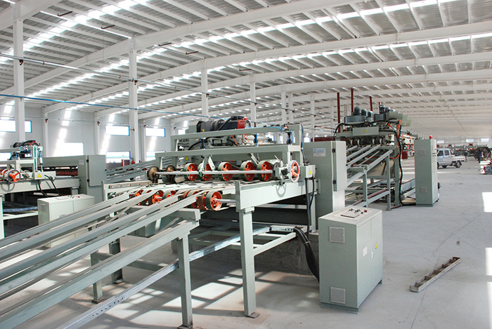 單板剪裁機(jī)